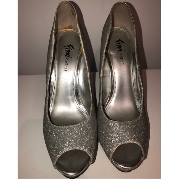 Sparkly heels - Picture 2 of 2